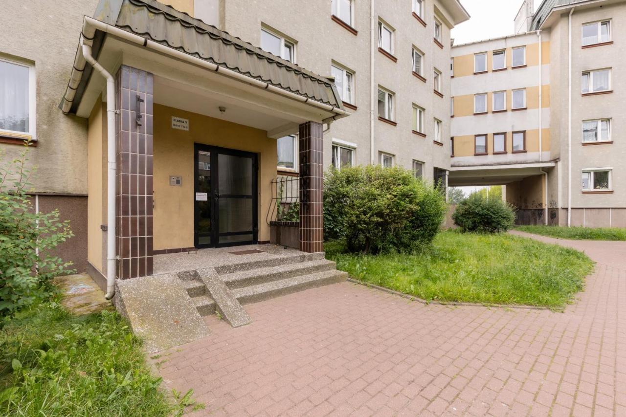 Spacious & Quiet 1 Bedroom Apartment In Pruszkow By Noclegi Renters Exterior photo