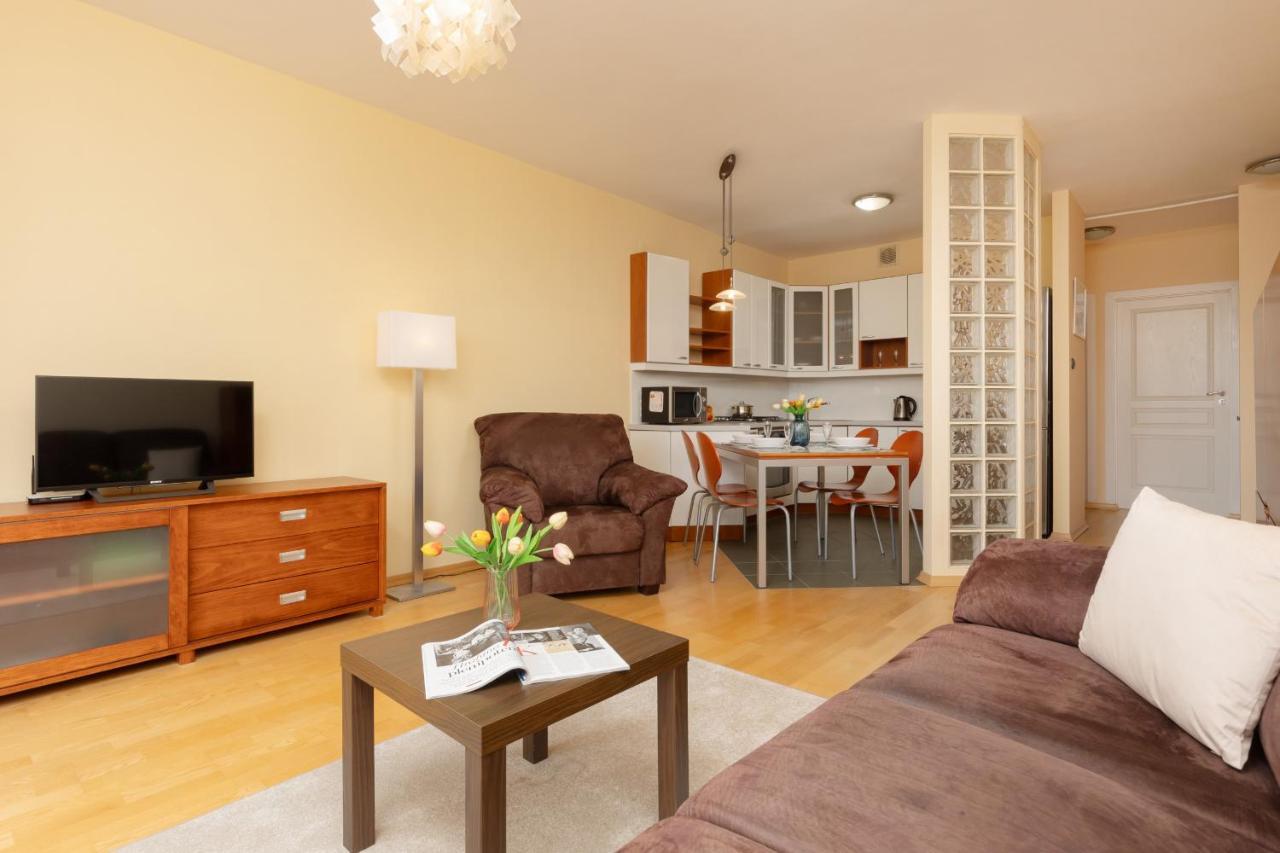Spacious & Quiet 1 Bedroom Apartment In Pruszkow By Noclegi Renters Exterior photo