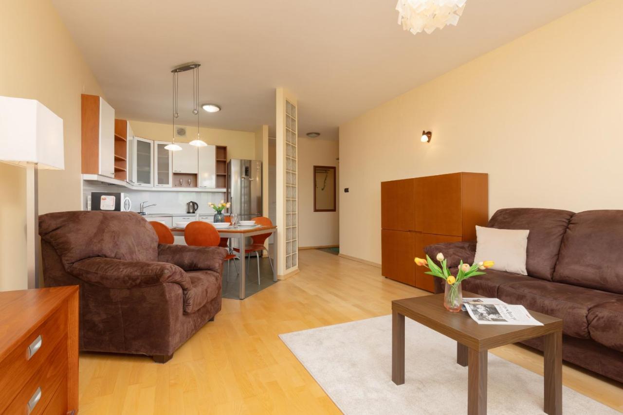 Spacious & Quiet 1 Bedroom Apartment In Pruszkow By Noclegi Renters Exterior photo